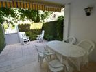 Estate Agents Picture 3